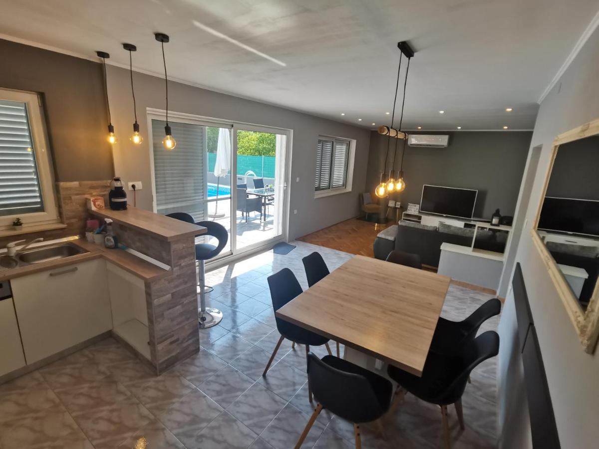 Holiday Home Villa Marija Radosic  Esterno foto